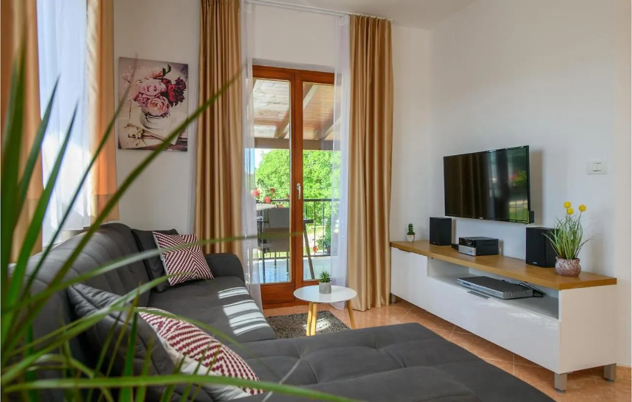 Holiday home Stunning Home In Dobrani With Wifi Rebici