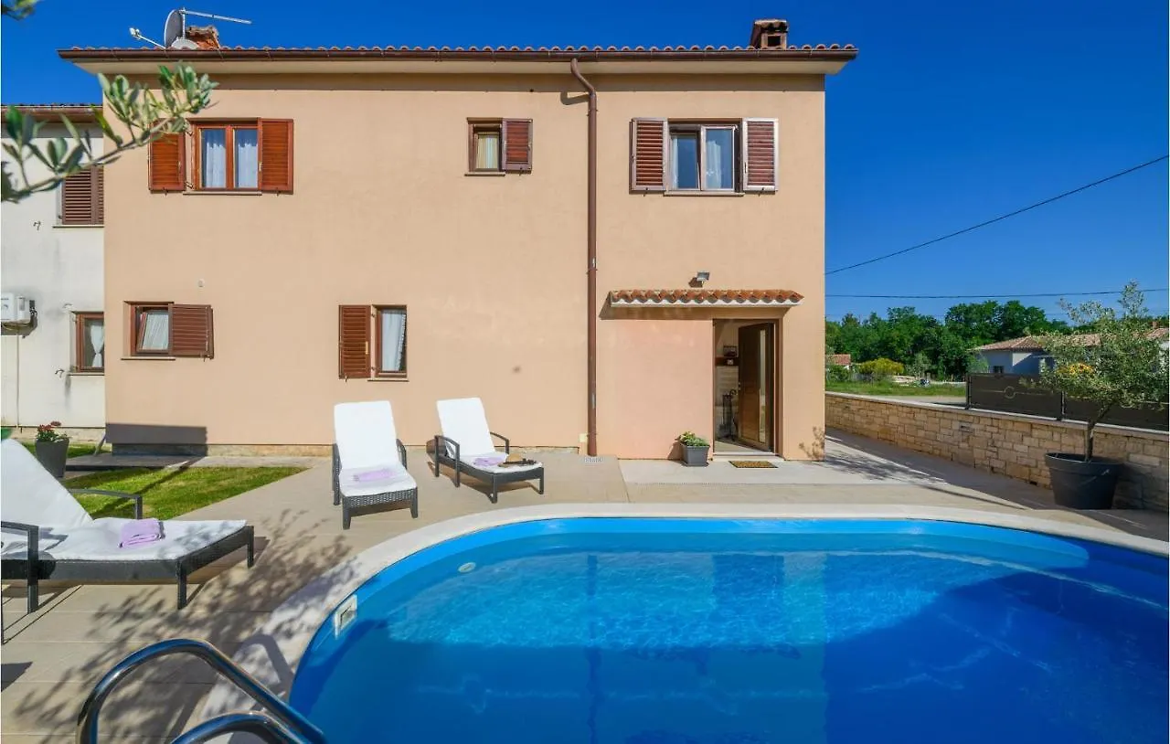 Stunning Home In Dobrani With Wifi Rebici Holiday home