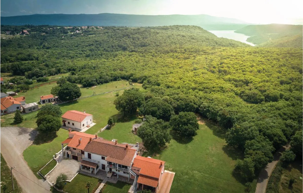 Stunning Home In Dobrani With Wifi Rebici Holiday home
