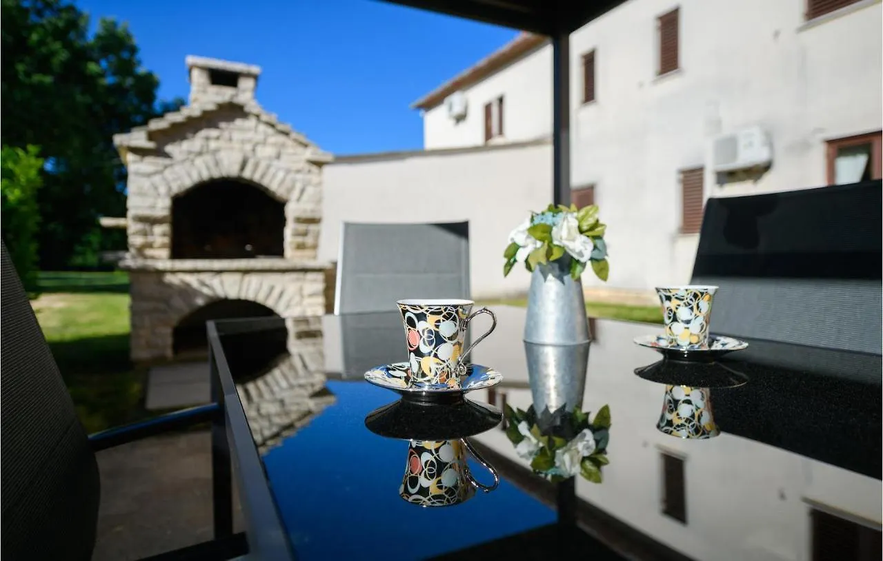 Stunning Home In Dobrani With Wifi Rebici Holiday home