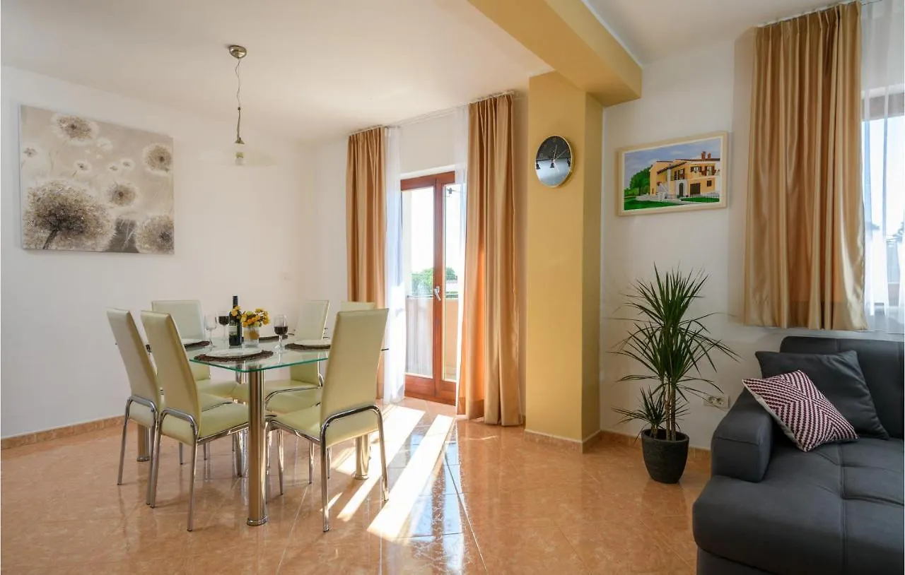Stunning Home In Dobrani With Wifi Rebici